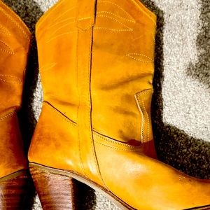 Tomis Vintage cowgirl boot